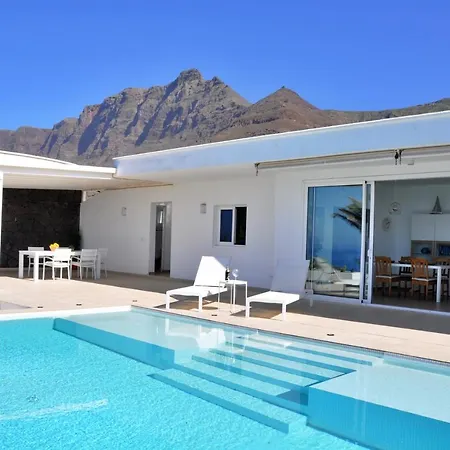 Paraiso Villa *